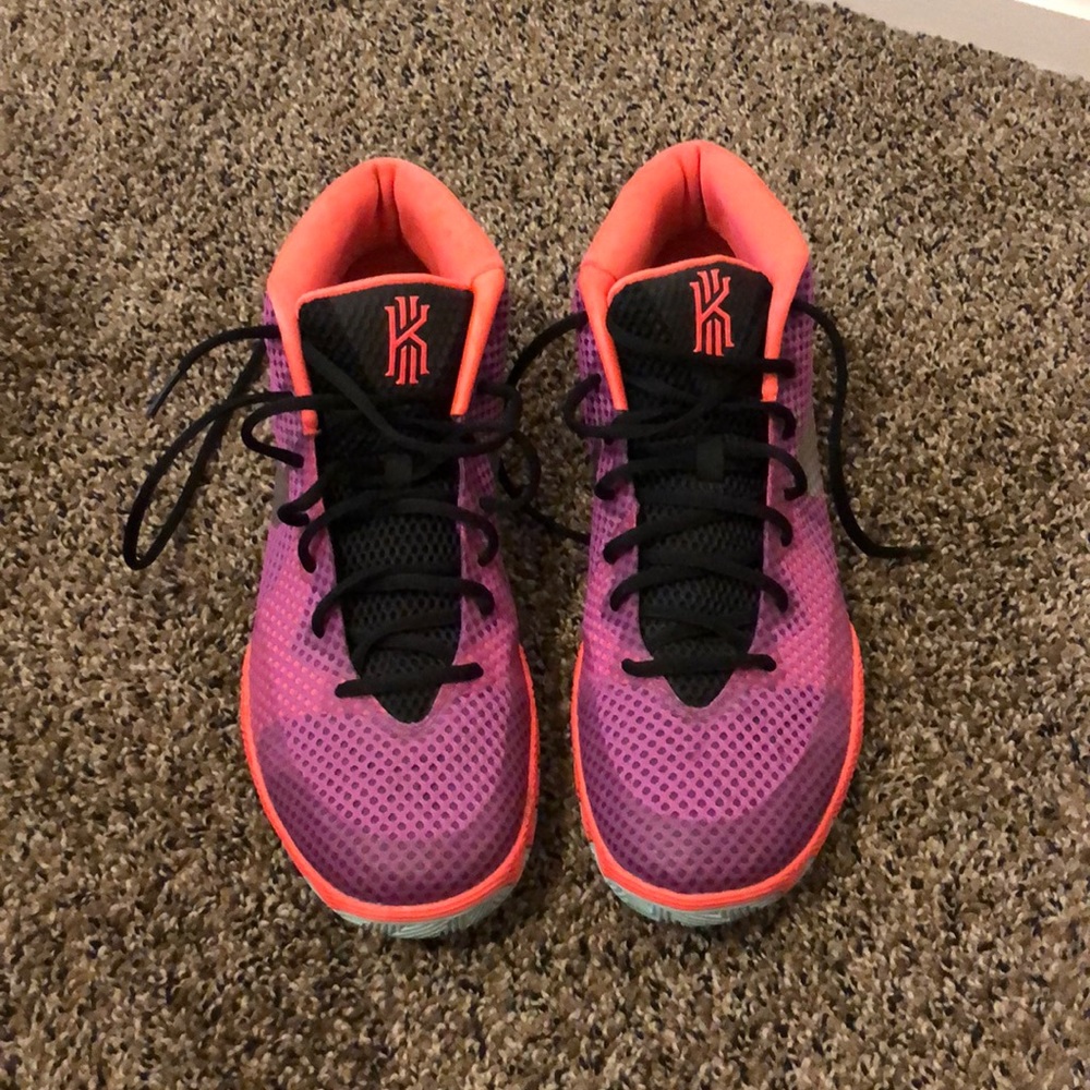 Kyrie basketball shoes